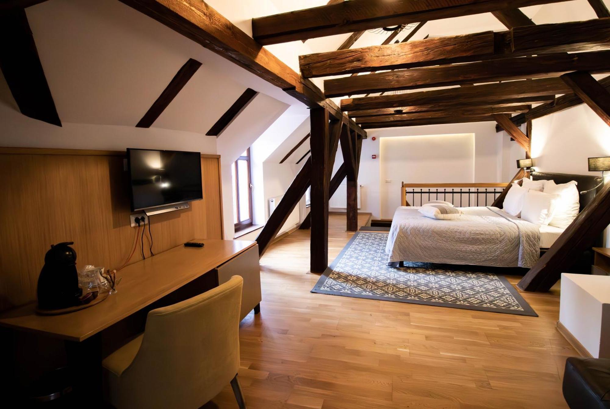 Hotel Ottimo Brassó Kültér fotó