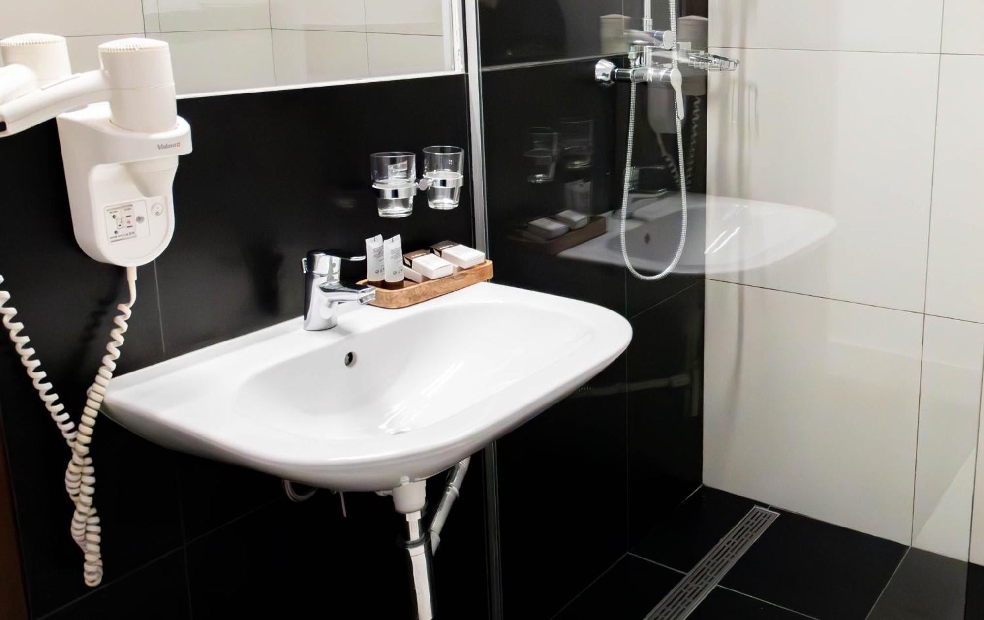 Hotel Ottimo Brassó Kültér fotó